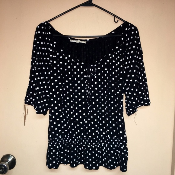 Almost Famous Polka Dot Top - Picture 2 of 8